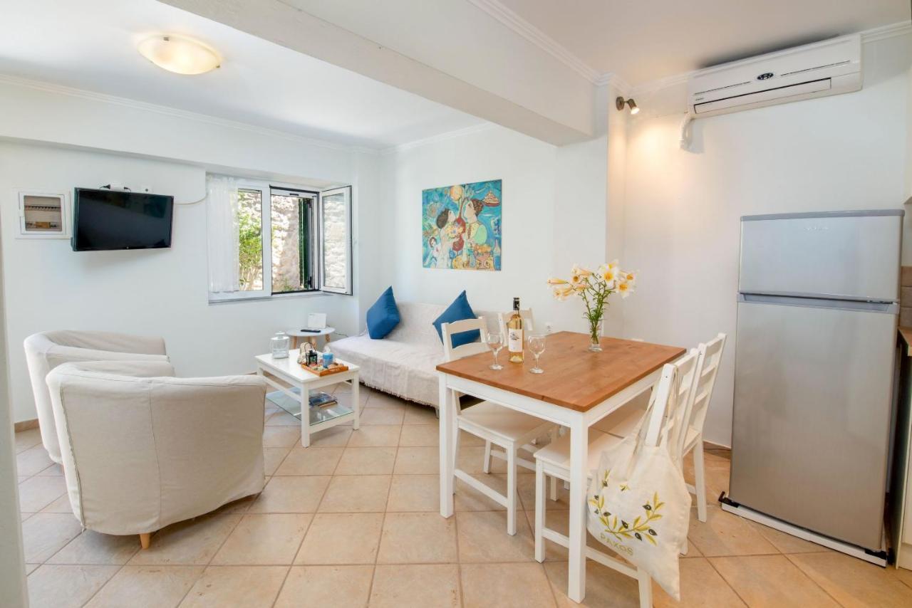Doras House Apartment ไกออส ภายนอก รูปภาพ