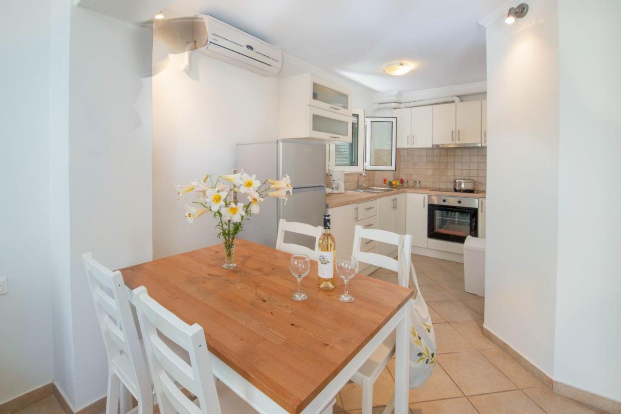 Doras House Apartment ไกออส ภายนอก รูปภาพ
